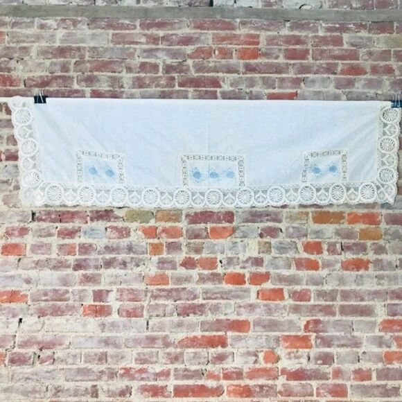 Vintage Country House Window Valance Embroidered - Picture 1 of 4